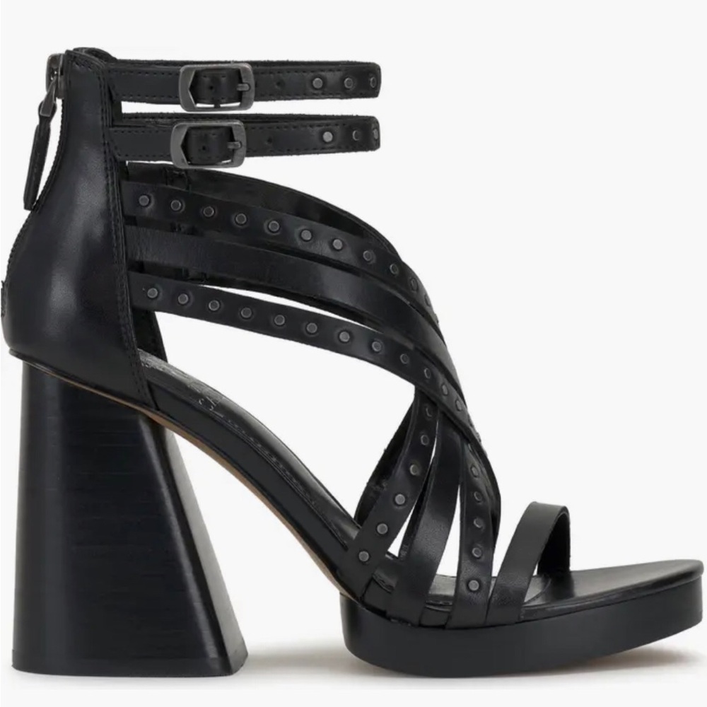 Nanthie Strappy a Block Heel Sandal